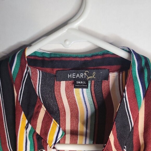 Heart and Soul stripped roll up sleeve V-Neck Top Blouse small Women - Picture 2 of 5